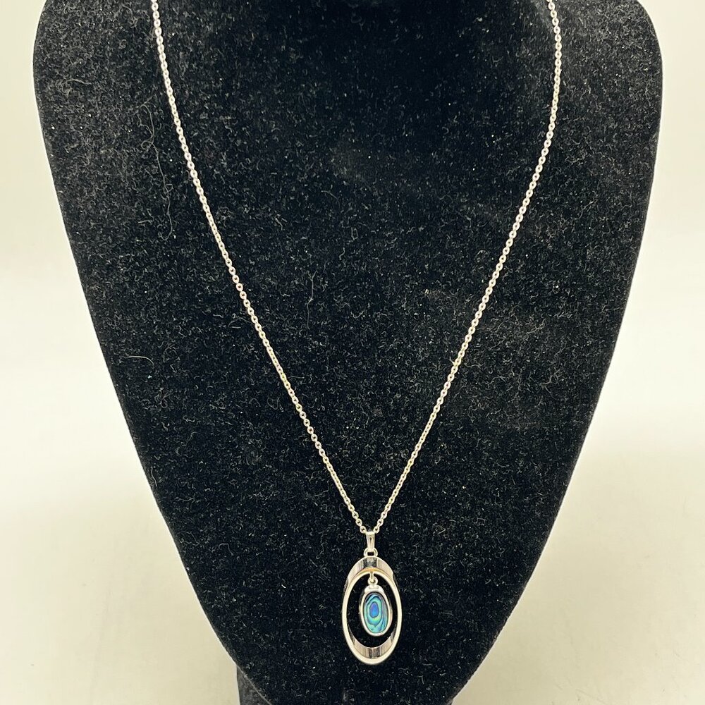 Silver Tone Pendent Necklace with Abalone Accent